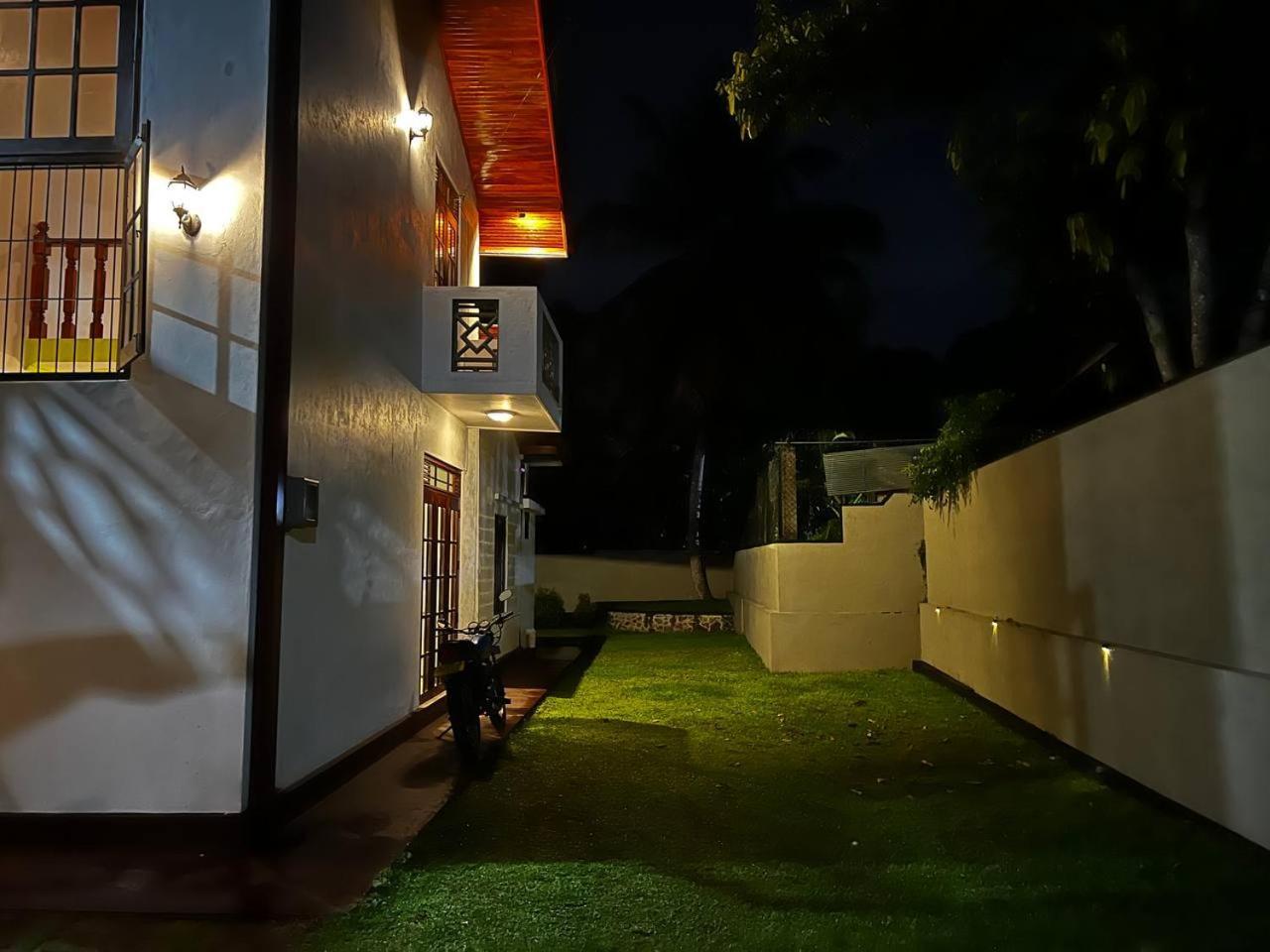 Urban Galle Villa Exterior photo